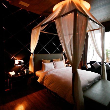 The Yorker Deluxe Motel Taoyuan Dış mekan fotoğraf
