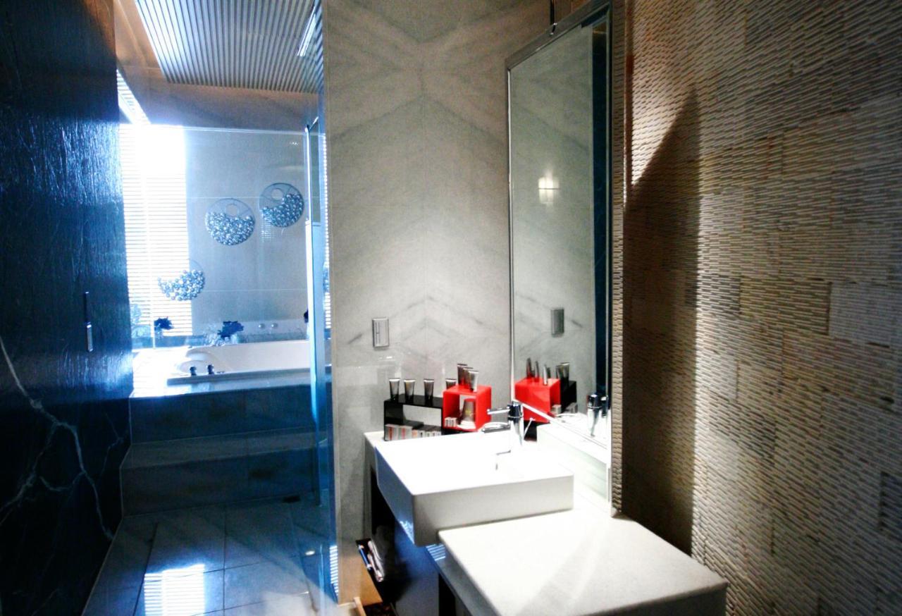 The Yorker Deluxe Motel Taoyuan Dış mekan fotoğraf