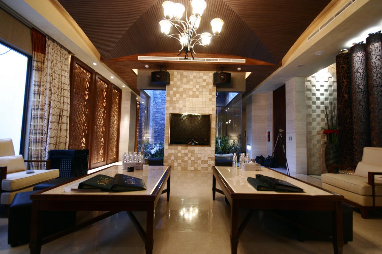 The Yorker Deluxe Motel Taoyuan Dış mekan fotoğraf